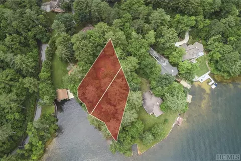 16 N 17 N E Shore Dr, Lake Toxaway, NC 28747