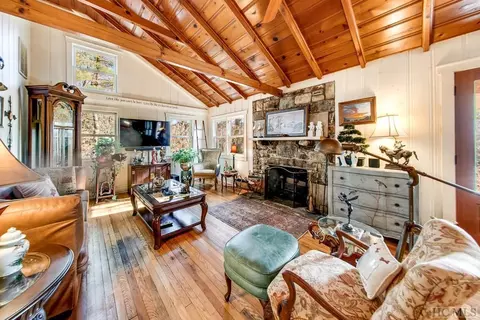 4288 Cedar Creek Rd, Glenville, NC 28736