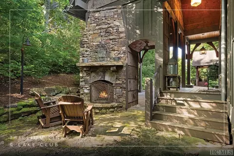 392 Rendezvous Ridge Rd, Cashiers, NC 28717