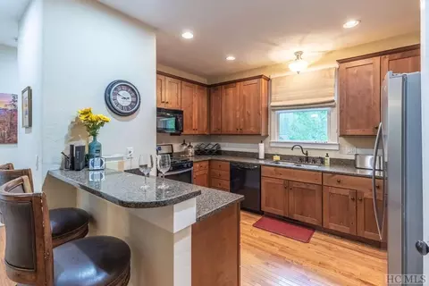 111 Millstone Ln, Tuckasegee, NC 28783 photo 10