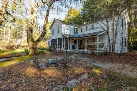 1290 Dillard Rd, Highlands, NC 28741