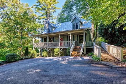 16 Chowan Dr, Highlands, NC 28741