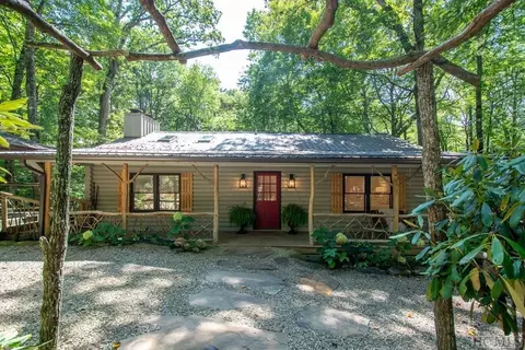 175 Woodland Hill Dr, Highlands, NC 28741