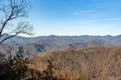 871 Bridgestone Dr, Glenville, NC 28736