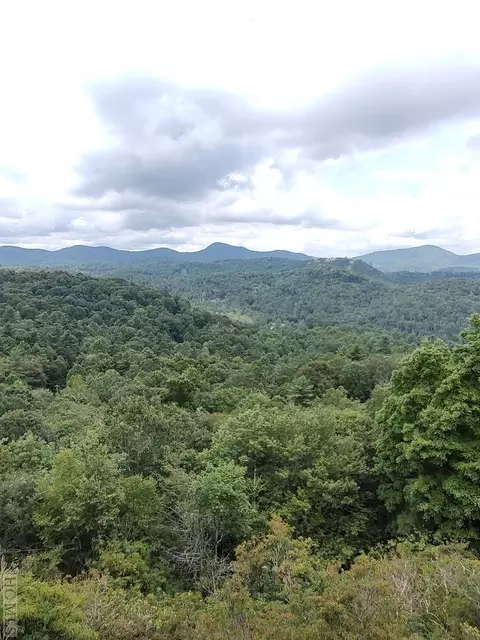 21 Stone Cliffs Lane, Cashiers, NC 28717