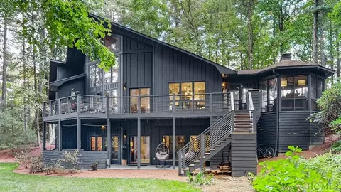 676 Stillmont Cir, Cashiers, NC 28717