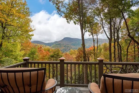 309 Luckies Way, Cashiers, NC 28717