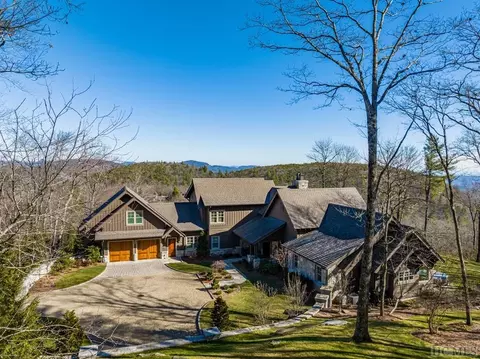 320 Little Creek Rd, Highlands, NC 28741