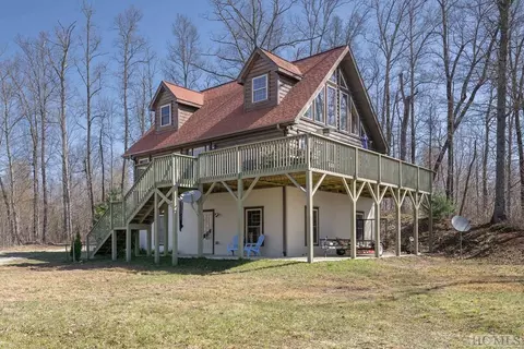 1477 N Robinson Creek Rd, Glenville, NC 28736