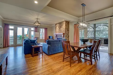 207 Turning Leaf Ln #C, Highlands, NC 28741