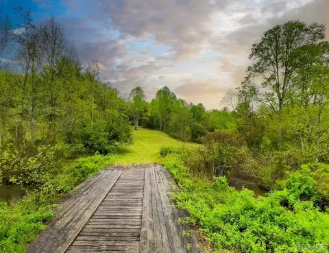 tbd Flat Creek Dr, Lake Toxaway, NC 28747