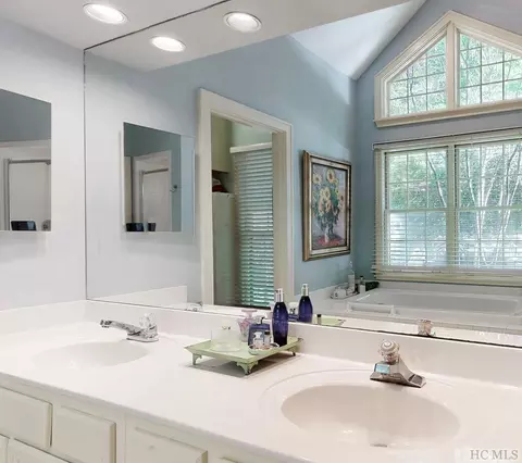 1982 Upper Divide Rd, Highlands, NC 28741 photo 32