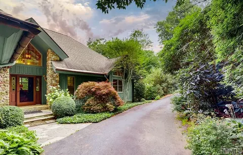 1982 Upper Divide Rd, Highlands, NC 28741 photo 2