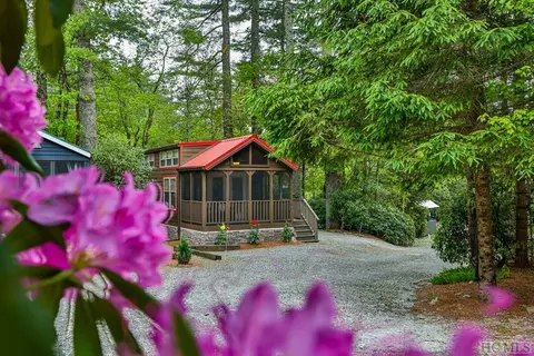 17 Chestnut Run, Highlands, NC 28741