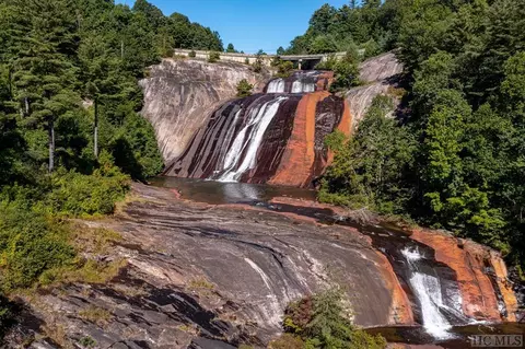 33 Lower Tanglewood E #5, Lake Toxaway, NC 28747