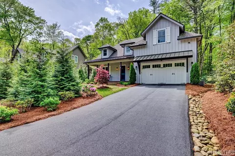 50 Shelby W, Highlands, NC 28741