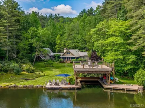 1530 W Clb, Lake Toxaway, NC 28747