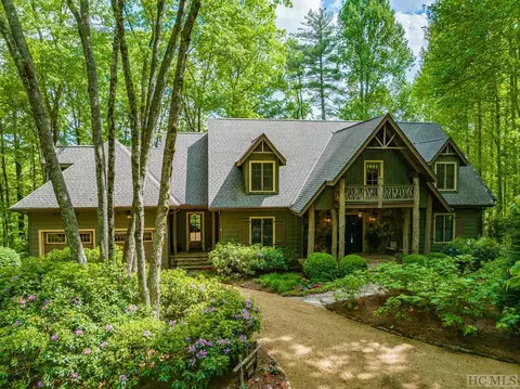 200 Wild Iris Trl, Cashiers, NC 28717