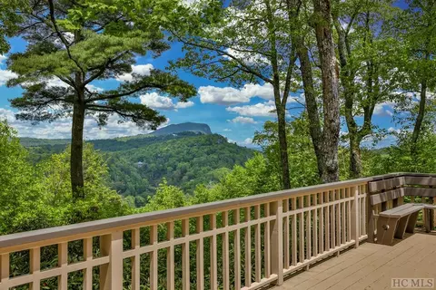 194 Big Bear Pen Ln, Highlands, NC 28741