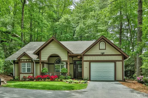 40 Honeysuckle Ln, Highlands, NC 28741
