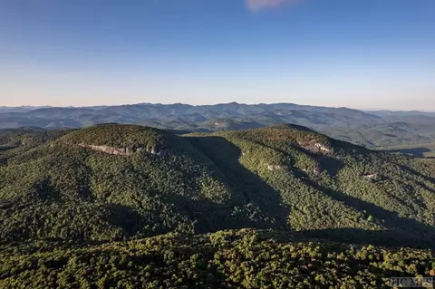 16 Meadow Ridge Road, Lake Toxaway, NC 28747