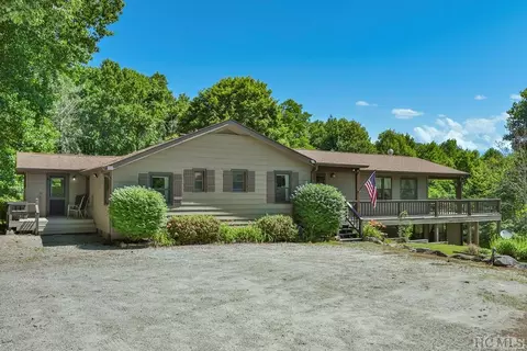 37 Warwick Trl, Cashiers, NC 28717