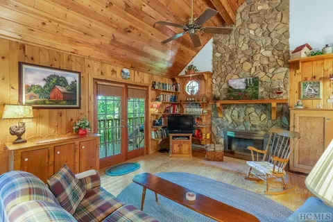 356 River Rdg, Tuckasegee, NC 28783