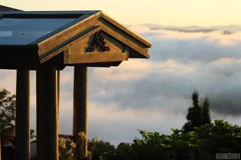871 E Over Drive Dr, Highlands, NC 28741 photo 9