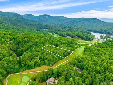 28 Chestnut Trce # k, Lake Toxaway, NC 28747