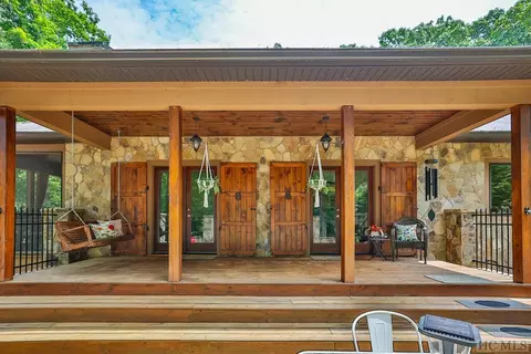 162 Genes Rd, Franklin, NC 28734 photo 3