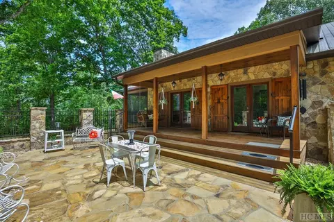 162 Genes Rd, Franklin, NC 28734 photo 1