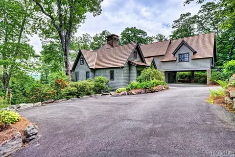 15 Willowbrook Ct, Highlands, NC 28741