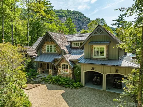 640 Wade, Cashiers, NC 28717