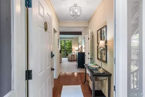 107 Chestnut Cv #D, Highlands, NC 28741