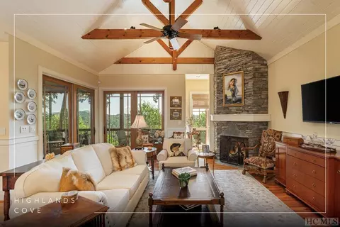 80 Lower Cottage Ln, Highlands, NC 28741