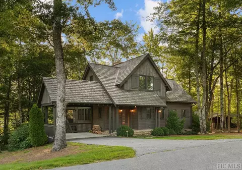 34 Dewy Morning Rd, Glenville, NC 28736