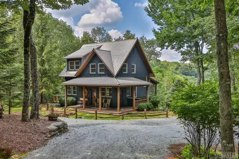 739 Glenridge Rd, Glenville, NC 28736