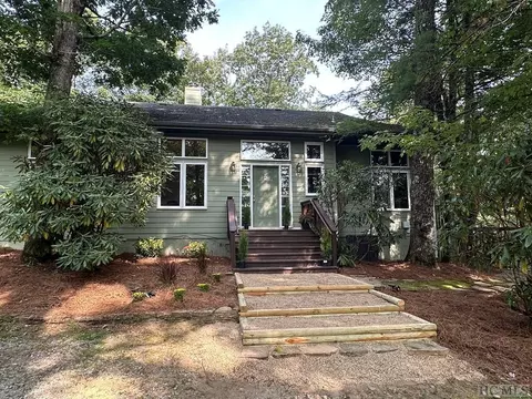 425 Dog Mountain Rd, Highlands, NC 28741