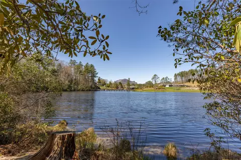 32 Footbridge Dr, Cashiers, NC 28717