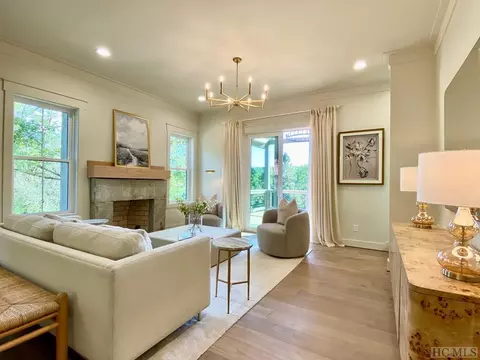 1605 Laurel Knob Rd, Cashiers, NC 28717