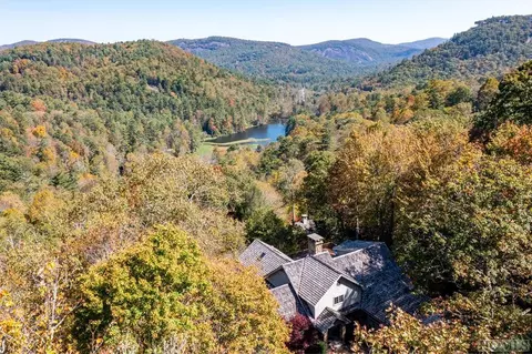 521 Haven Ridge Trl, Glenville, NC 28736