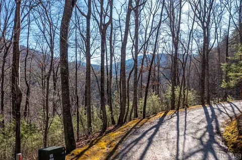 5 Highlands Gate Drive, Highlands, NC 27741 photo 2