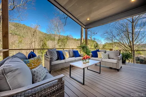 3641 Horse Cove Rd, Highlands, NC 28741