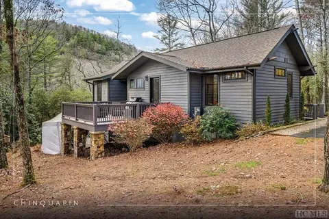 80 Branding Iron Dr, Glenville, NC 28736