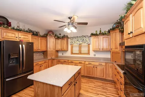 153 Althea Ridge Rd, Sylva, NC 28779 photo 8