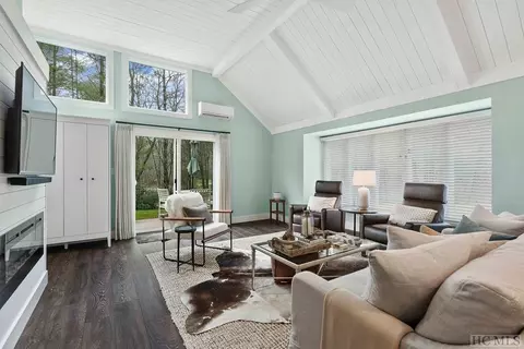 260- River Run Rd #1913, Sapphire, NC 28774