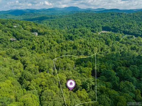 206 Pineland Dr, Highlands, NC 28741