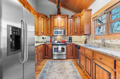 151 Cart Path, Cullowhee, NC 28723 photo 8