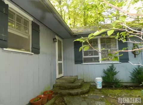 386 Mitten Ln, Cashiers, NC 28717 photo 1
