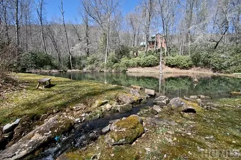 255 Gleneden Ln, Cullowhee, NC 28723 photo 3